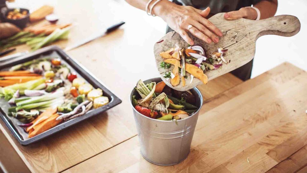 What is composting and how does it work? How do I start and what is the best method?